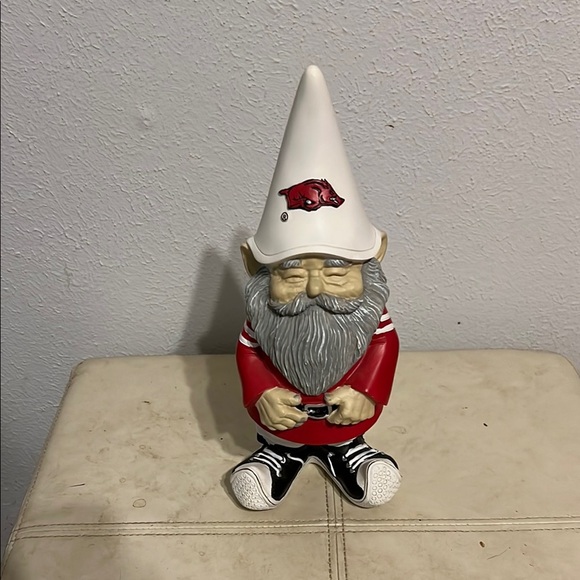 NWOT Arkansas Razorback Gnome - Picture 1 of 5